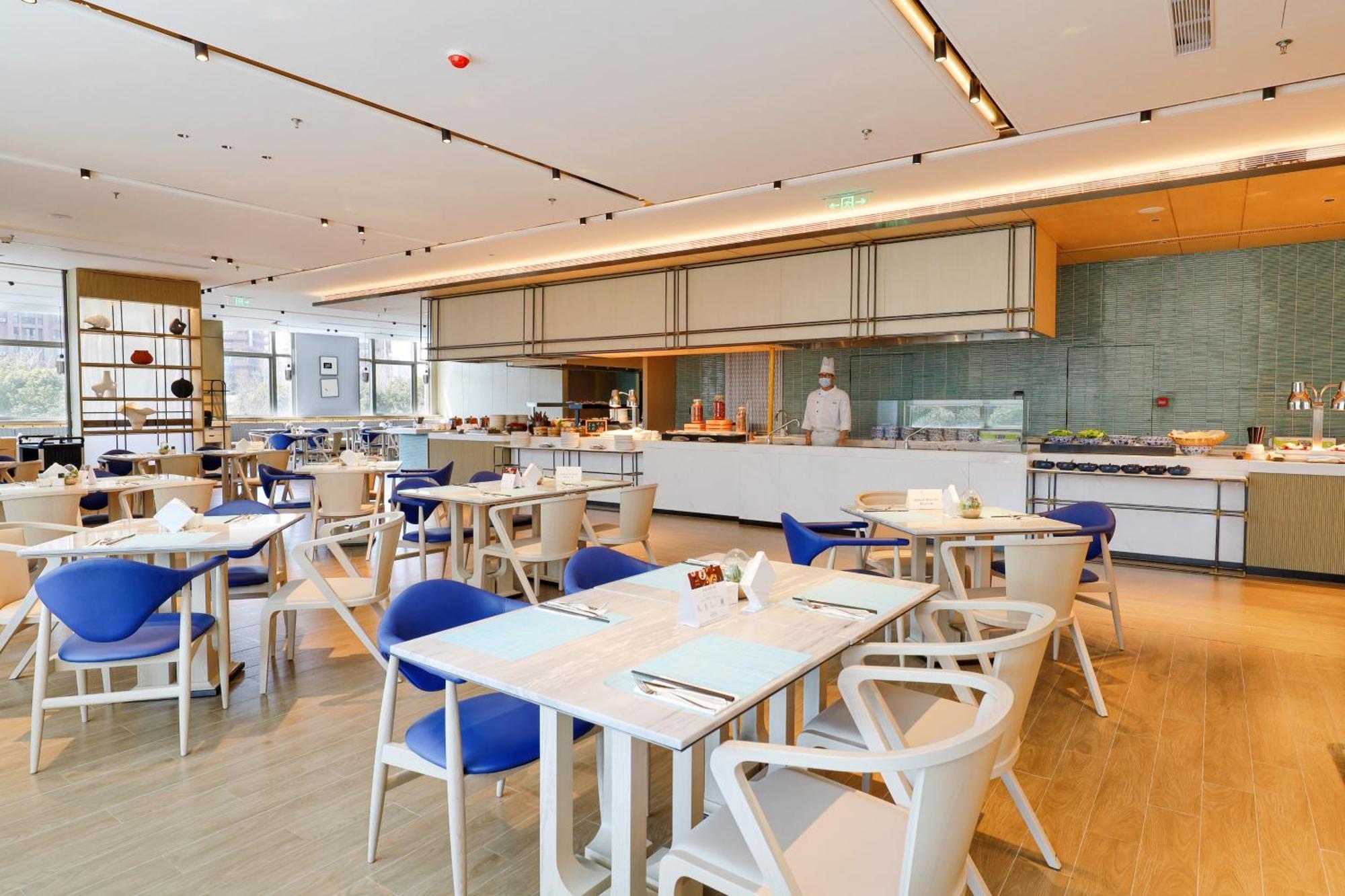 Shanghai Marriott Hotel Pudong East - Only A 30 Minute Drive From Disney Dış mekan fotoğraf