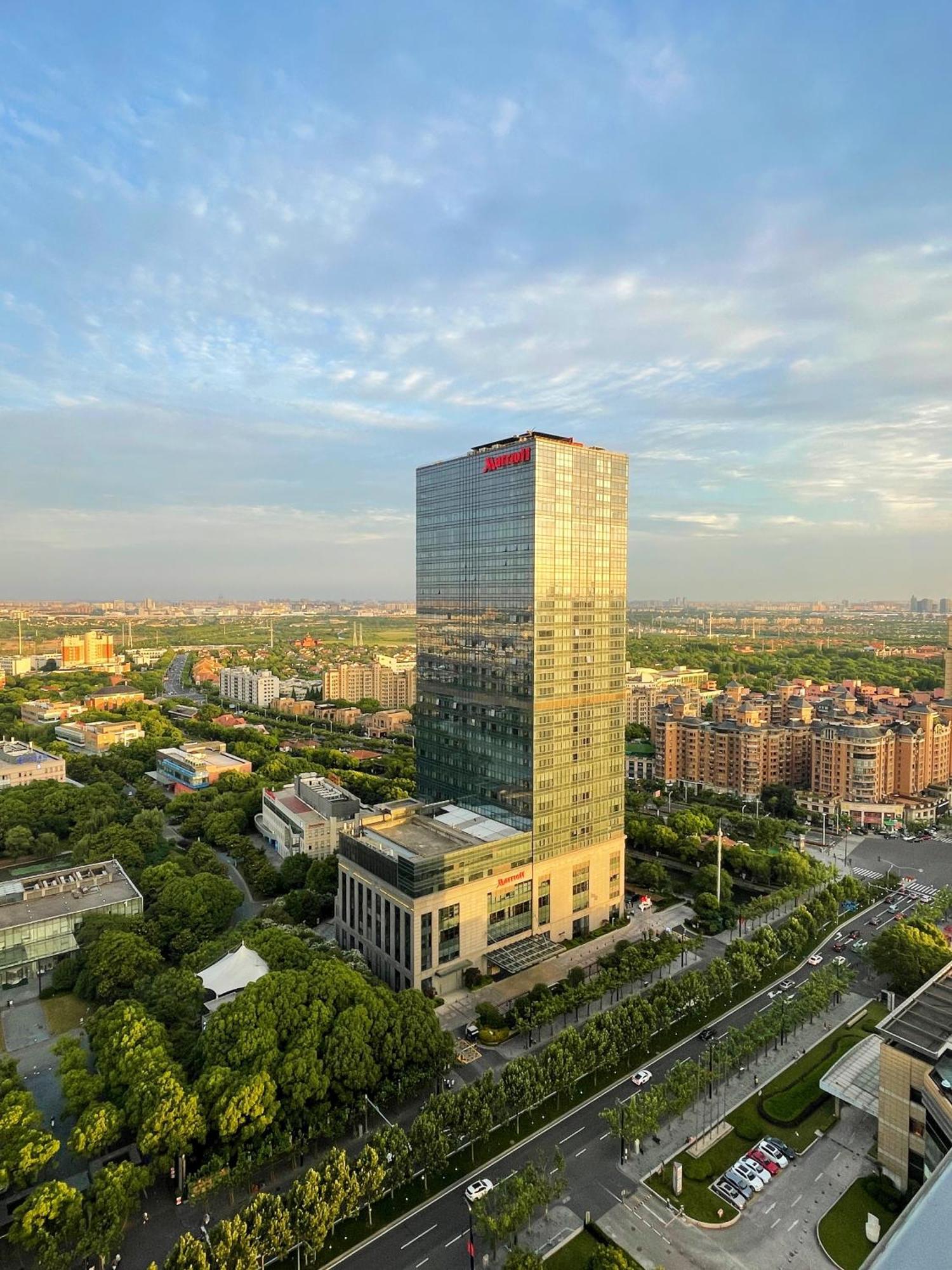 Shanghai Marriott Hotel Pudong East - Only A 30 Minute Drive From Disney Dış mekan fotoğraf