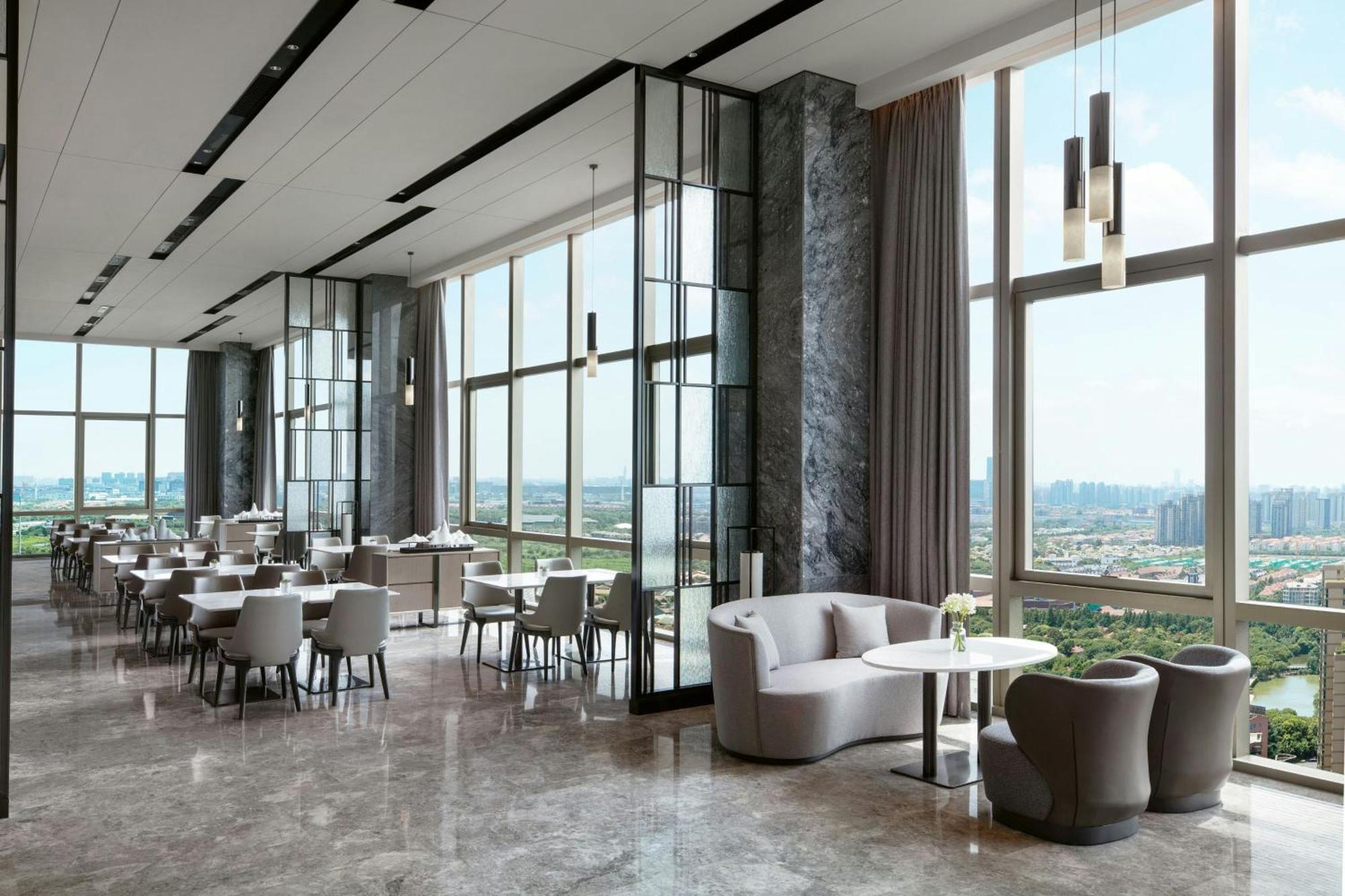 Shanghai Marriott Hotel Pudong East - Only A 30 Minute Drive From Disney Dış mekan fotoğraf