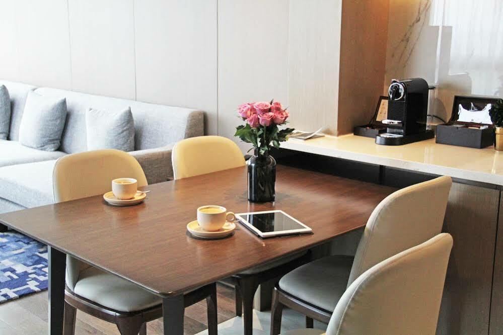 Shanghai Marriott Hotel Pudong East - Only A 30 Minute Drive From Disney Dış mekan fotoğraf